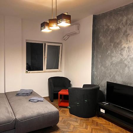 Emi Apartaments Bucureşti Ngoại thất bức ảnh